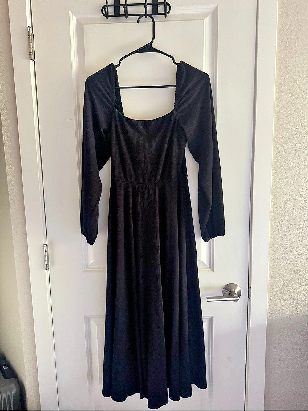 Carly Jean LA Black Sweater Long Sleeve Dress Like New
